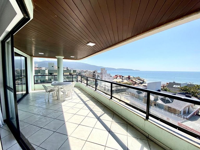 Cobertura 3 quartos para 8 pessoas, pertinho da praia !