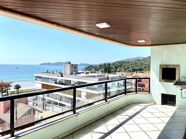 Cobertura 3 quartos para 8 pessoas, pertinho da praia !