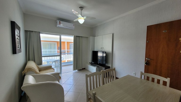 B720 - Apartamento 2 quartos em cond. com piscina