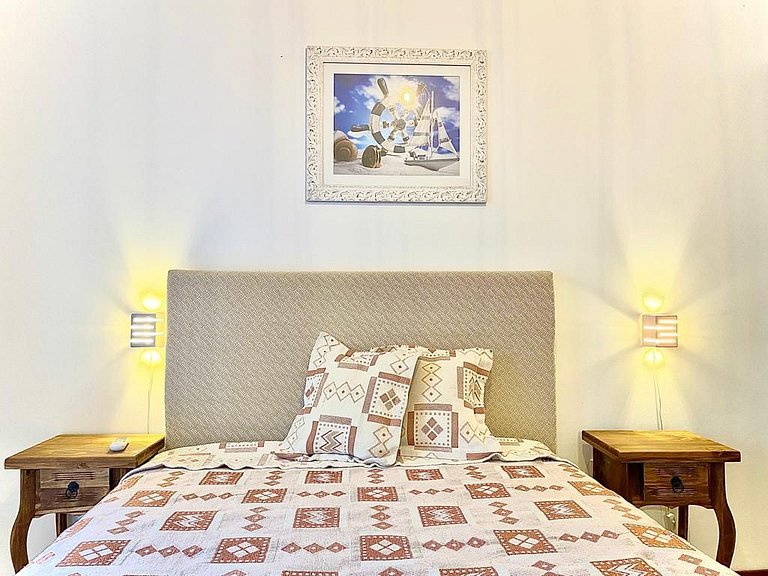 B910 - Apto p/05 pessoas c/ piscina perto da praia