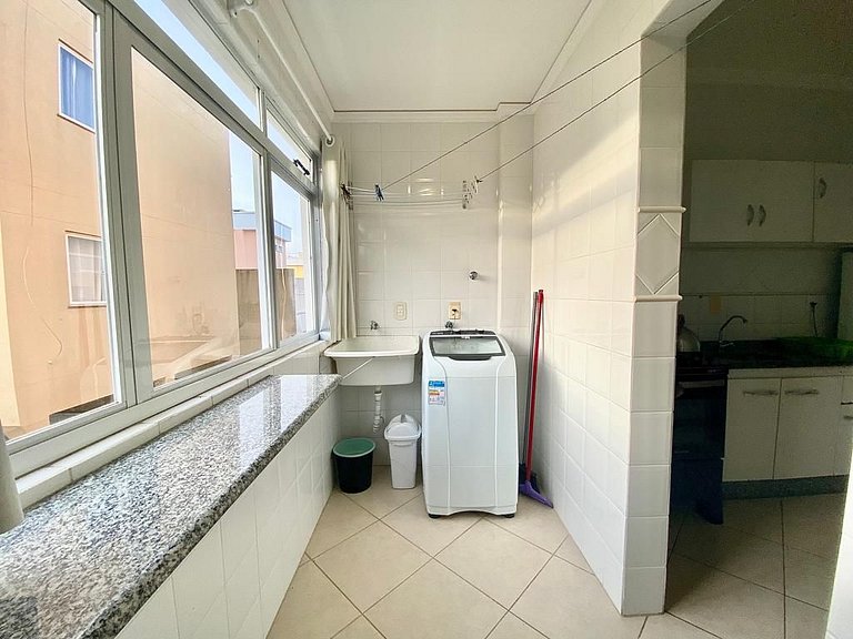 B910 - Apto p/05 pessoas c/ piscina perto da praia