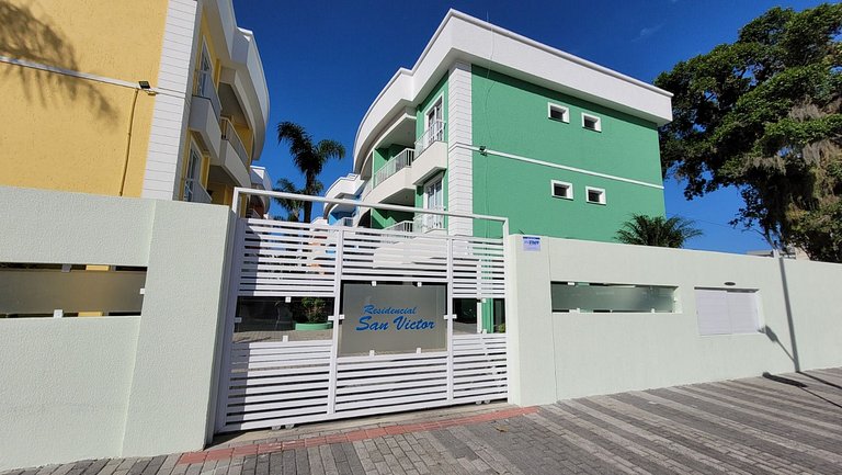 B103 - Apto para 05 pessoas em Bombinhas + piscina