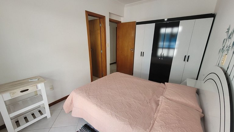 B103 - Apto para 05 pessoas em Bombinhas + piscina