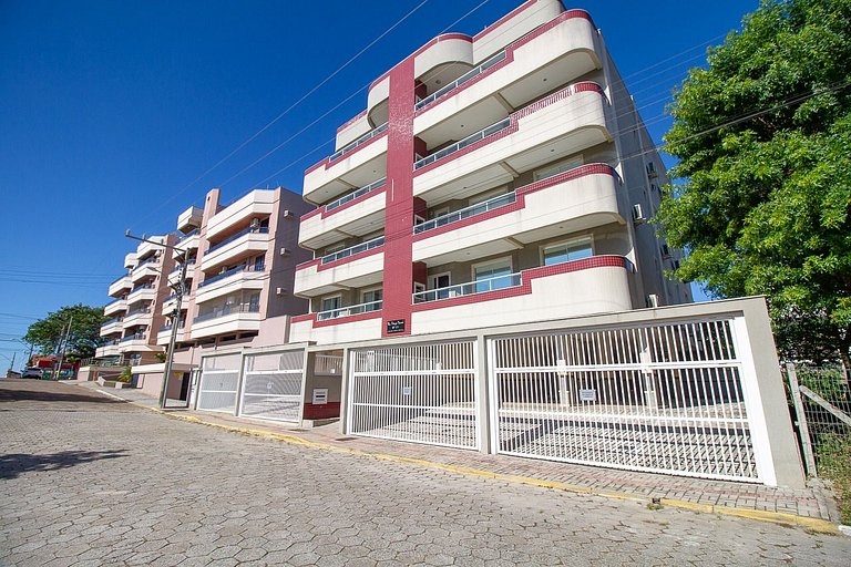 B791 - Apartamento econômico na praia de Bombas