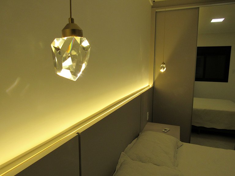 B058 - Apto luxuoso em Bombas para 06 pessoas