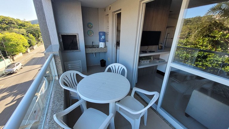 B777 - Apartamento para 5 pessoas em Bombinhas SC