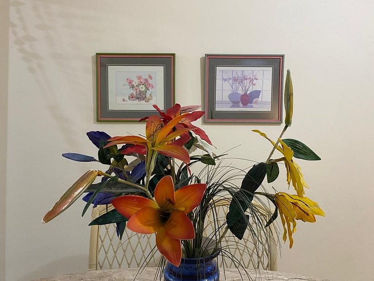 B127- Apto Vista Mar p/ 9 pessoas em Bombinhas SC