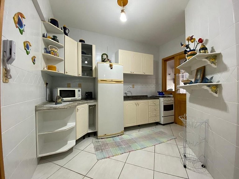 B127- Apto Vista Mar p/ 9 pessoas em Bombinhas SC