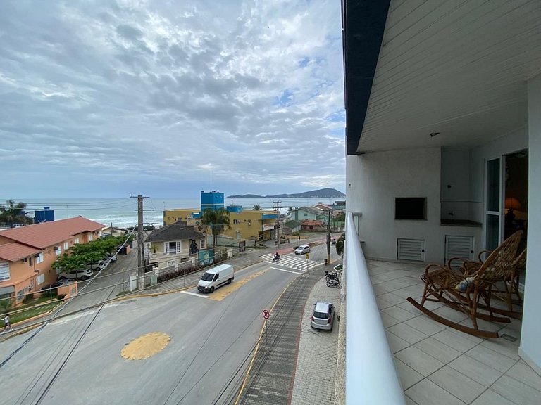 B127- Apto Vista Mar p/ 9 pessoas em Bombinhas SC