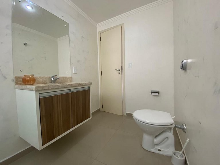 B914 - Apto 02 quartos para 7 pessoas perto do mar