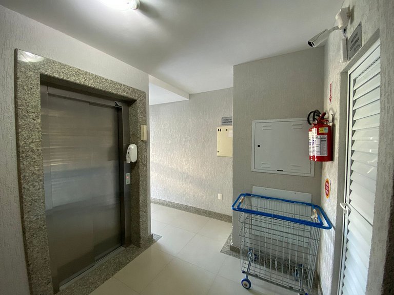 B778 - Apto próx. do mar p/ 5 pessoas em Bombas SC