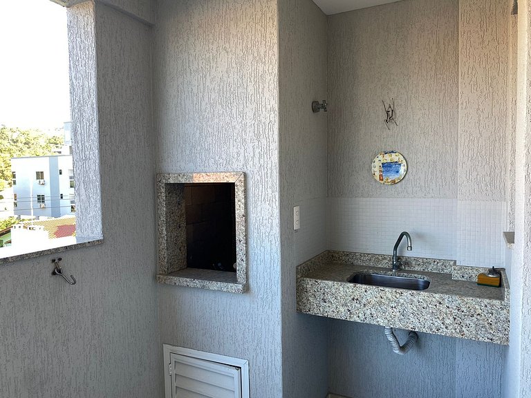 B777 - Apartamento para 5 pessoas em Bombinhas SC