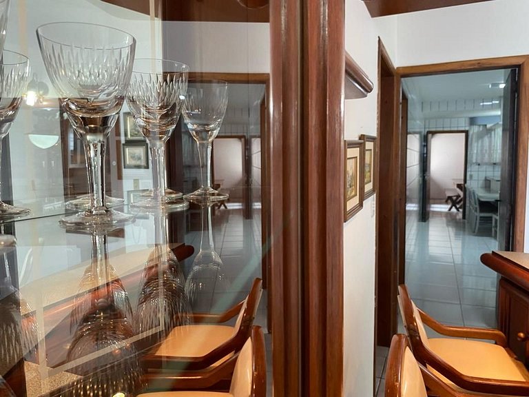 B916 - Apto 03 quartos para 7 pessoas perto do mar