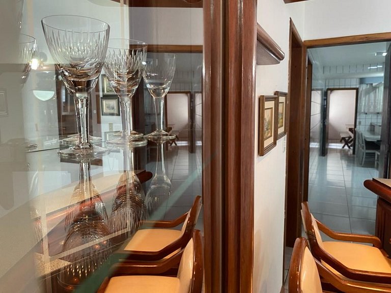 B916 - Apto 03 quartos para 7 pessoas perto do mar