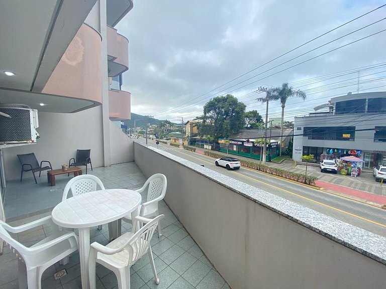 B916 - Apto 03 quartos para 7 pessoas perto do mar