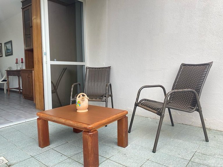 B916 - Apto 03 quartos para 7 pessoas perto do mar