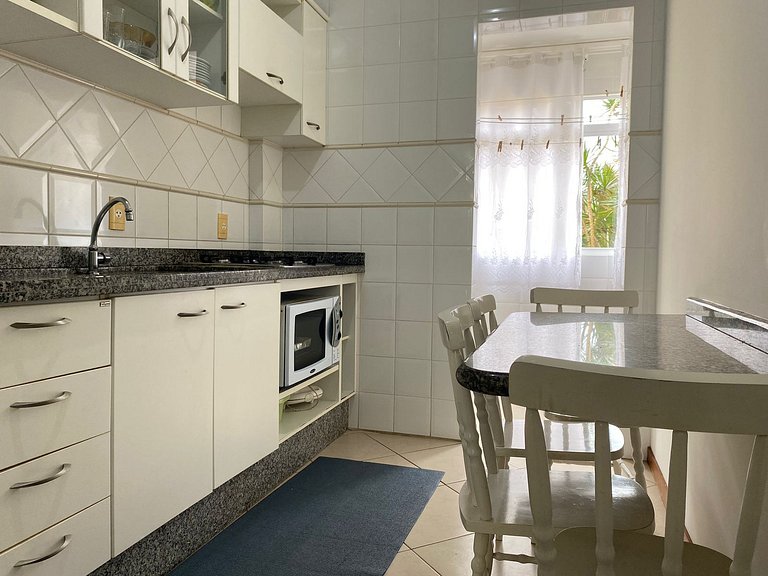 B719 - Apto para 06 pessoas com piscina perto da praia