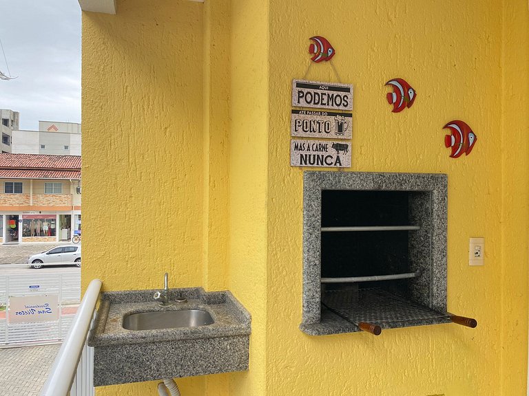 B719 - Apto para 06 pessoas com piscina perto da praia