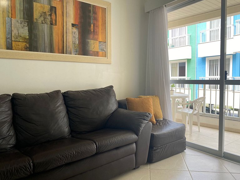 B782 - Apto 02 quartos para 05 pessoas com piscina