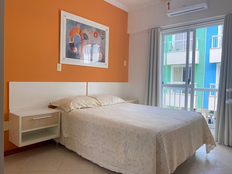 B782 - Apto 02 quartos para 05 pessoas com piscina