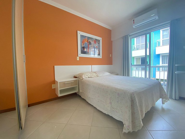 B782 - Apto 02 quartos para 05 pessoas com piscina