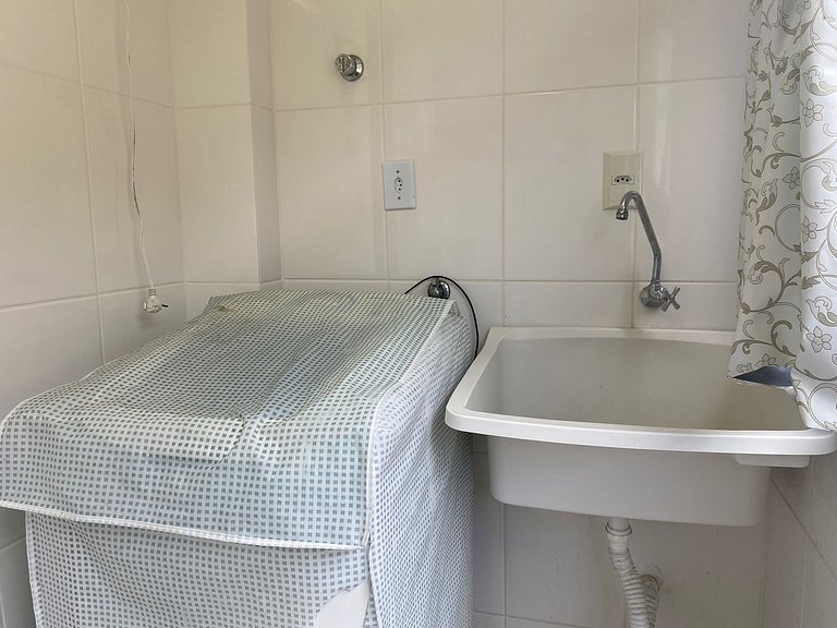 B782 - Apto 02 quartos para 05 pessoas com piscina