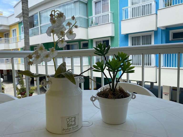 B782 - Apto 02 quartos para 05 pessoas com piscina