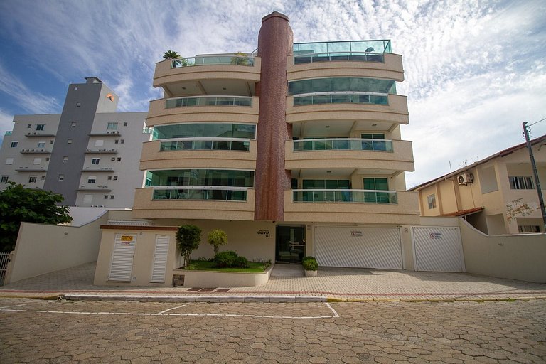 B931 Apto 3 quartos p/ 7 pessoas em Bombinhas SC