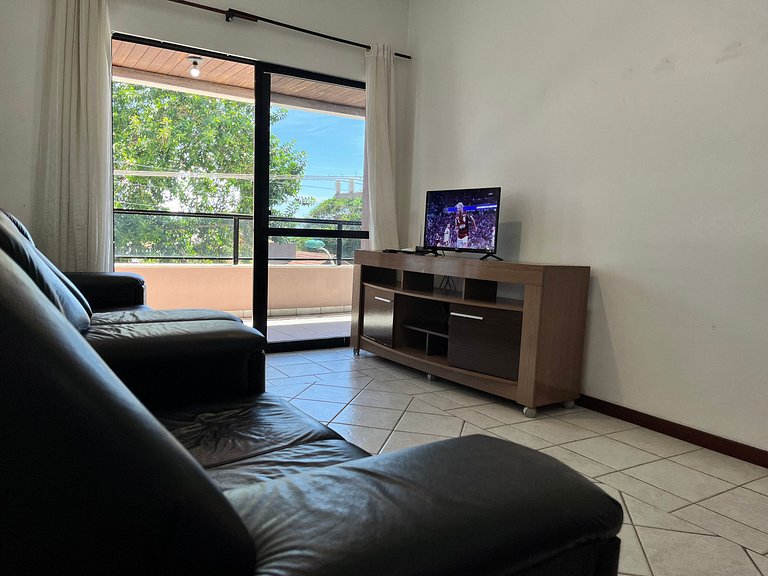 B481 Apto 3 quartos frente para avenida 8 pessoas