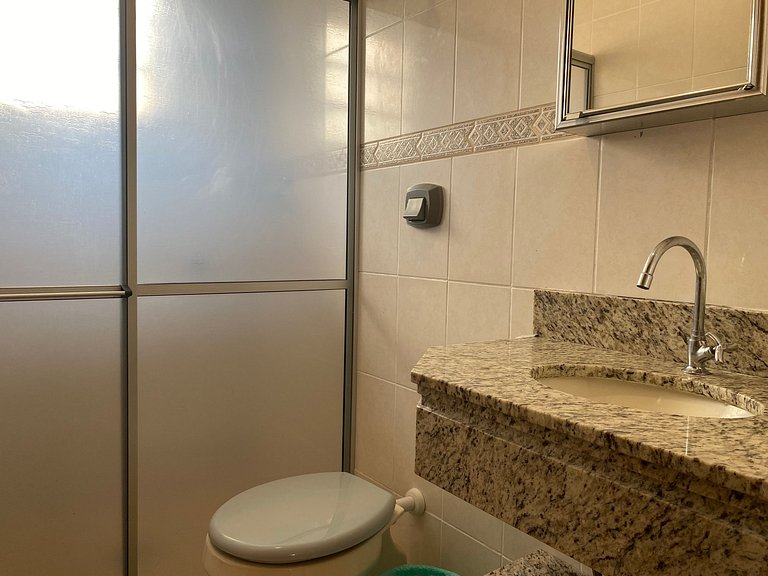 B958 - Casa de praia com 3 quartos em Bombinhas SC