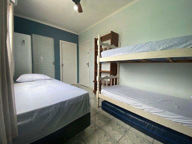 B479 - Apto 2 quartos c/vista mar na Av de Bombas