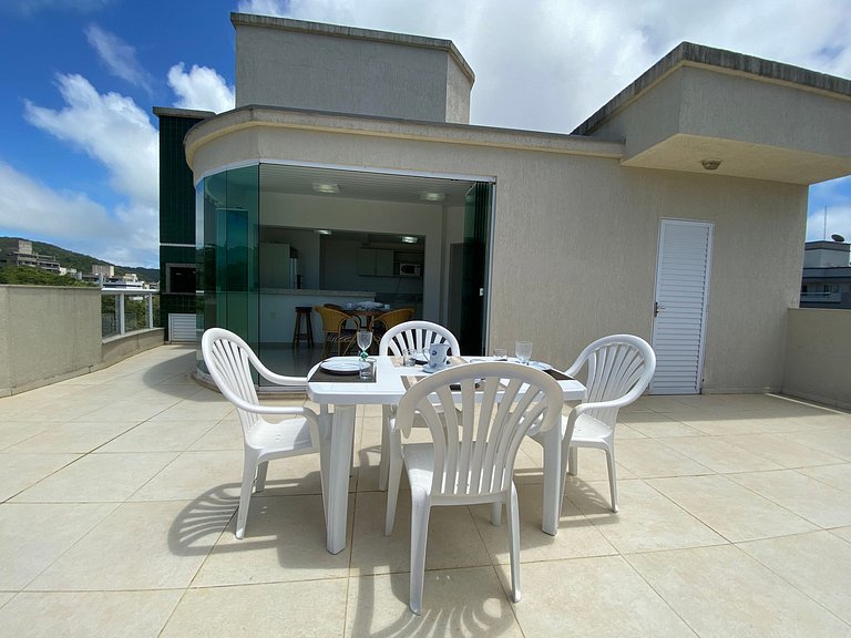 B039 - Cobertura duplex com vista e perto do mar