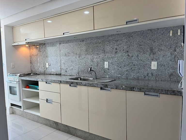 Apto novo com 2 quartos perto do mar para até 06 pessoas !!