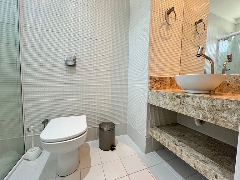 Apto novo com 2 quartos perto do mar para até 06 pessoas !!