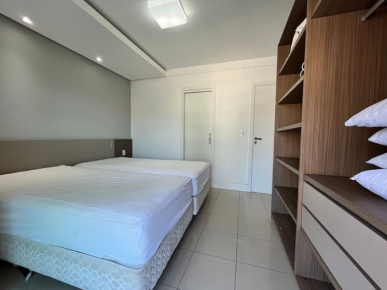 Apto novo com 2 quartos perto do mar para até 06 pessoas !!