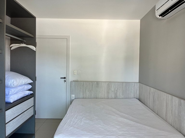 Apto novo com 2 quartos perto do mar para até 06 pessoas !!