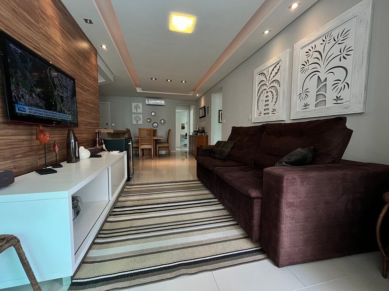 B931 Apto 3 quartos p/ 7 pessoas em Bombinhas SC