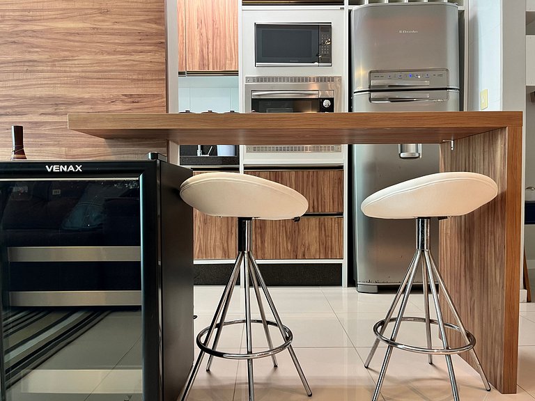 B931 Apto 3 quartos p/ 7 pessoas em Bombinhas SC