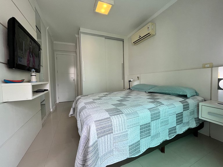 B931 Apto 3 quartos p/ 7 pessoas em Bombinhas SC