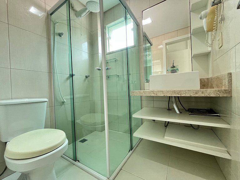 B931 Apto 3 quartos p/ 7 pessoas em Bombinhas SC