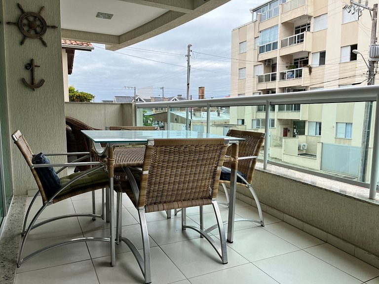 B931 Apto 3 quartos p/ 7 pessoas em Bombinhas SC