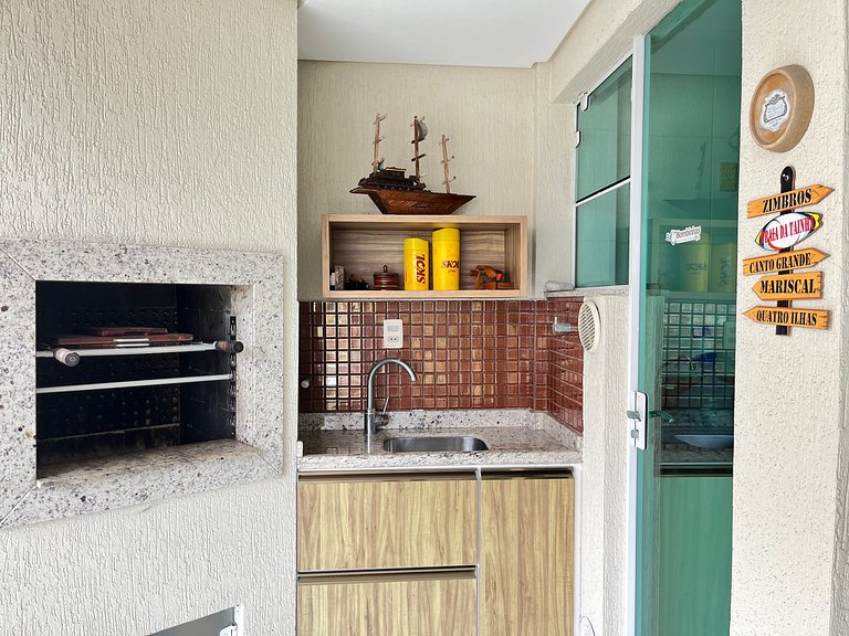 B931 Apto 3 quartos p/ 7 pessoas em Bombinhas SC