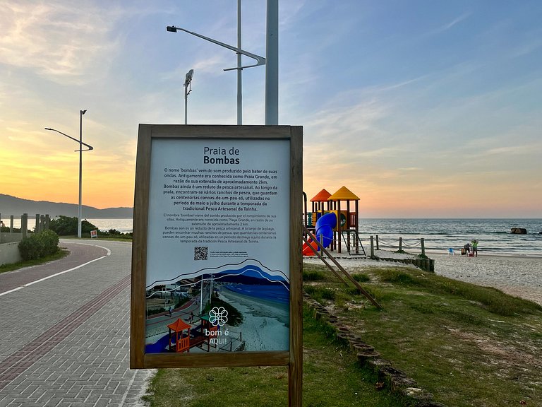 Grande cobertura sob a avenida com 5 quartos e vista do mar!