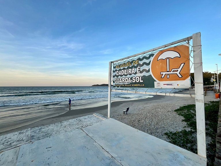 B378 - Apto p/ 06 pessoas perto da praia em Bombas