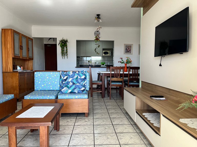 B743 - Apto p/ 05 pessoas perto da praia em Bombas