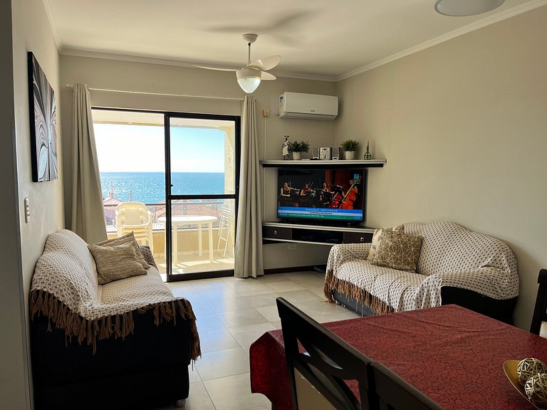 B378 - Apto p/ 06 pessoas perto da praia em Bombas