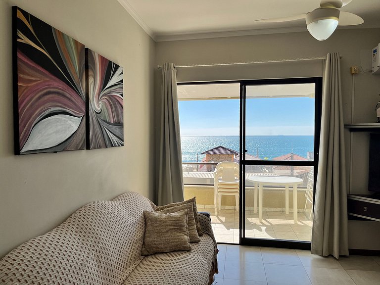 B378 - Apto p/ 06 pessoas perto da praia em Bombas