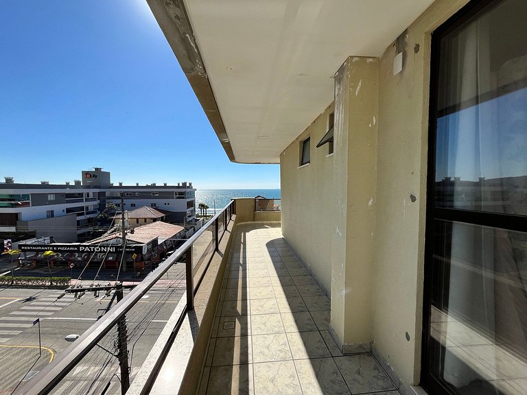 B378 - Apto p/ 06 pessoas perto da praia em Bombas