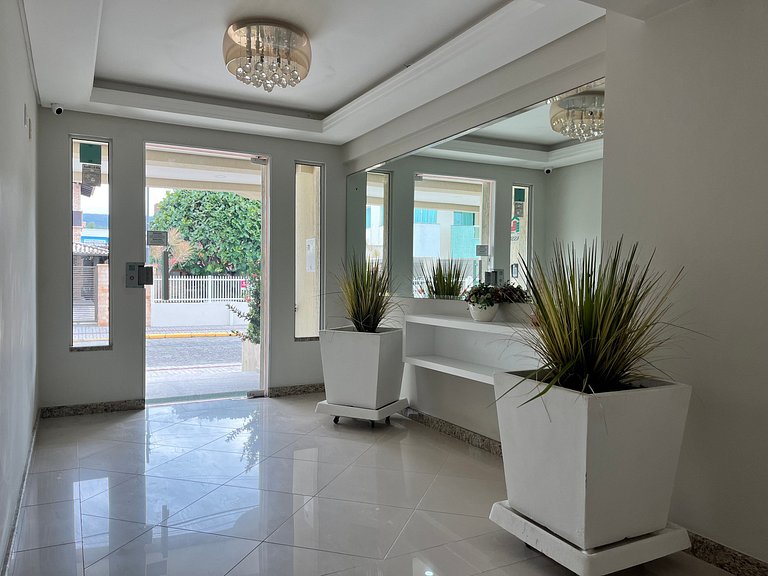 B956 - Apartamento 2 quartos p/6 pessoas em Bombas