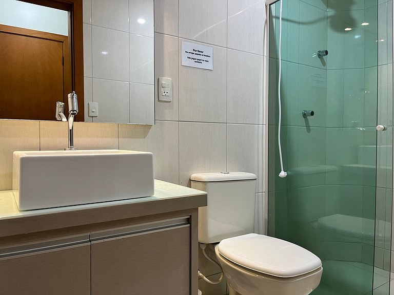 B956 - Apartamento 2 quartos p/6 pessoas em Bombas